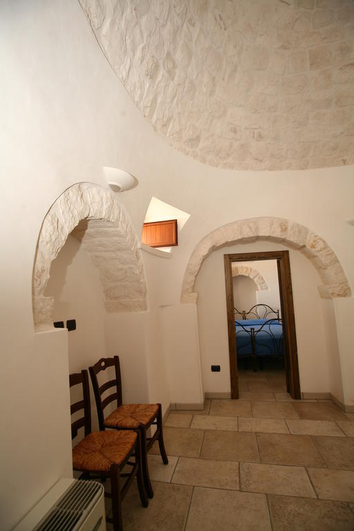 Trulli Convertini Locorotondo Quarto foto